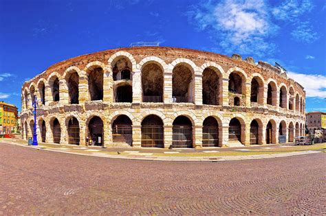 Les Arènes de Vérone! Une plongée fascinante dans l'histoire romaine !