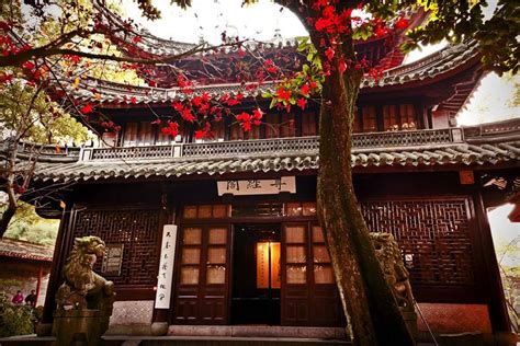  Tianyi Pavilion: Un joyau architectural qui murmure d'histoire et de savoir !